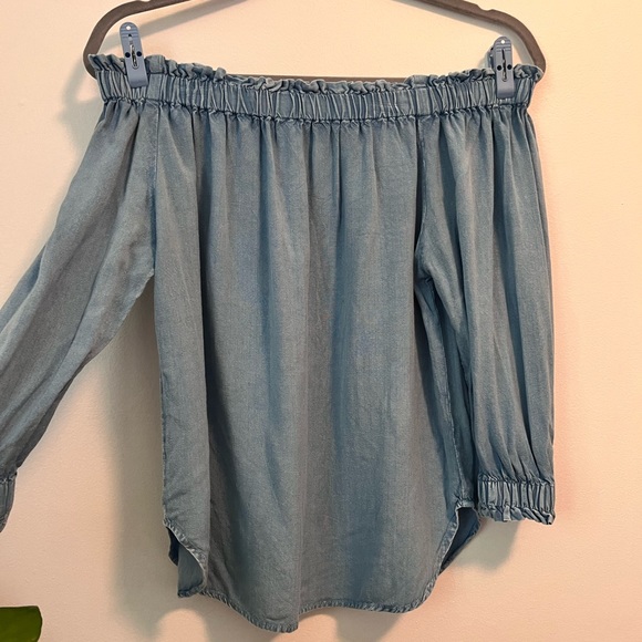 Off the shoulder denim top - Picture 2 of 3